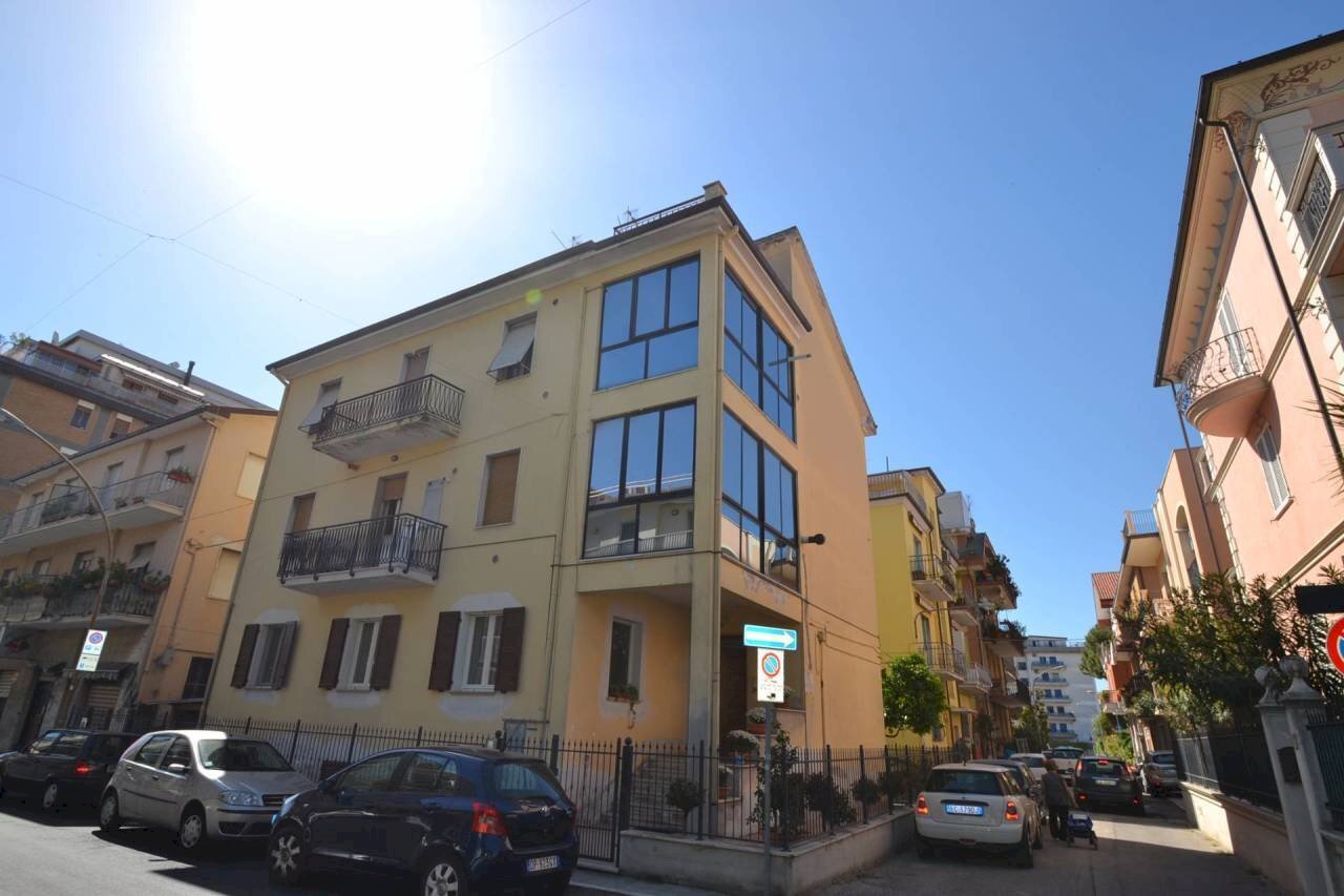 201705152056439.jpg - Appartamento San Benedetto del Tronto - foto 2