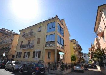 201705152056439.jpg - Appartamento San Benedetto del Tronto - foto 2