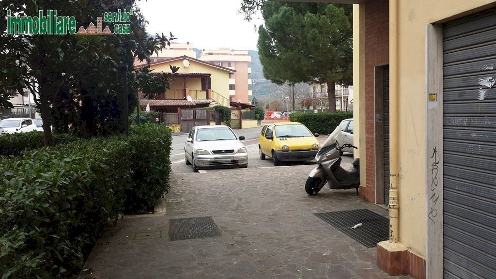 Ambiente - Locale Commerciale Via Guerrino Libertucci, Tivoli - foto 3