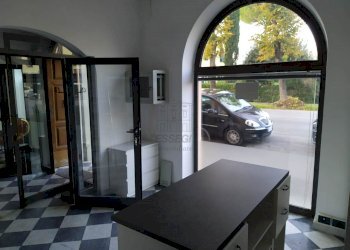 IMG_20191023_175125.jpg - Locale Commerciale Viale G. Puccini 1816, Lucca - foto 3