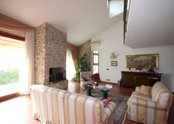 appartamento in vendita a Lucca (22).JPG - Villa via delle foreste, Lucca - foto 13