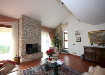 appartamento in vendita a Lucca (23).JPG - Villa via delle foreste, Lucca - foto 14
