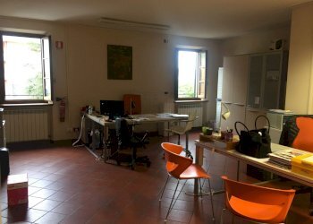 IMG_0292.JPG - Ufficio Viale Europa 416A, Capannori - foto 2