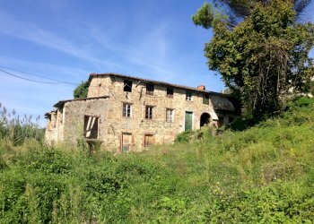 Torre 001.JPG - Casale Via della Maulina 720, Lucca - foto 1