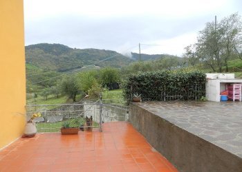 DSCN9243.JPG - Casale Via della Stazione 135, Lucca - foto 3