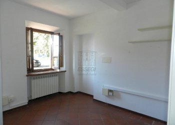 DSCN9578.JPG - Ufficio Capannori - foto 1