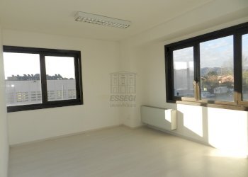 ufficio in affitto a lucca (1).JPG - Ufficio Lucca - foto 2