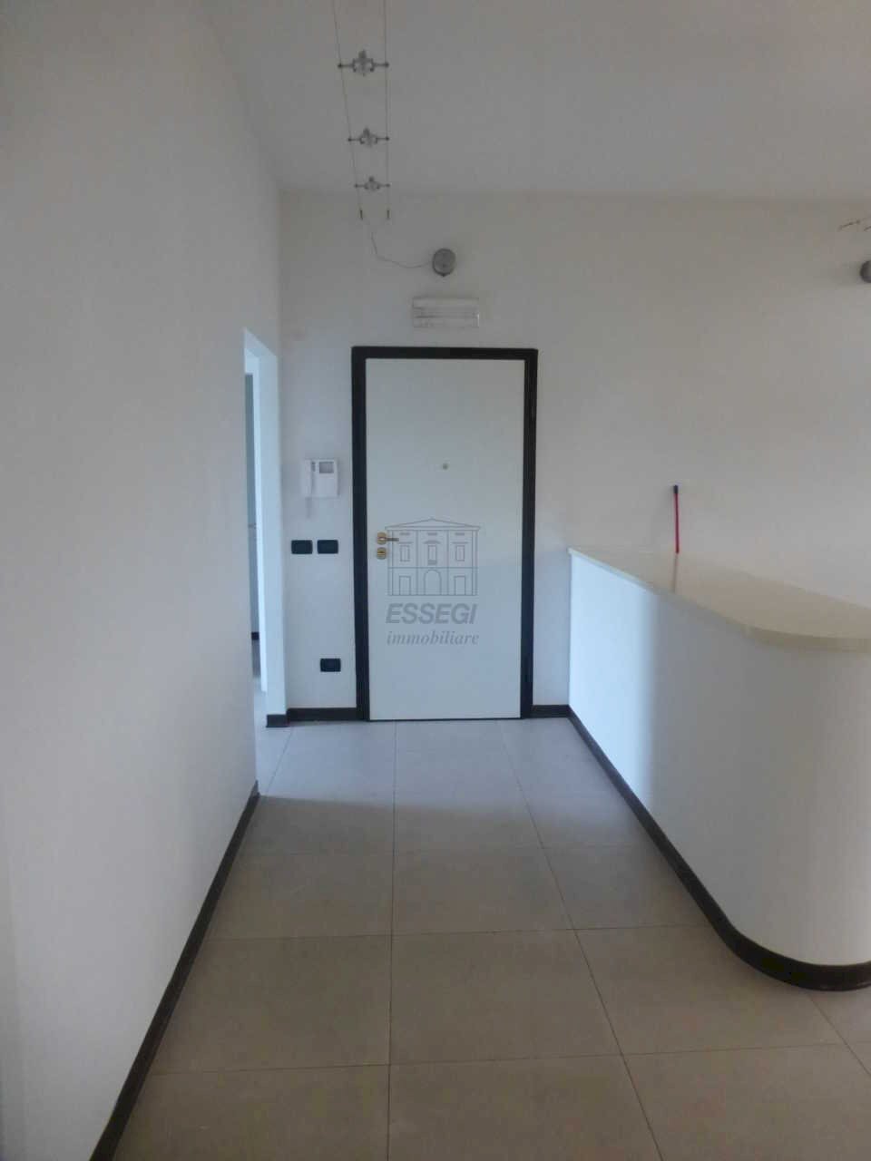 P1080047.JPG - Ufficio Lucca - foto 2