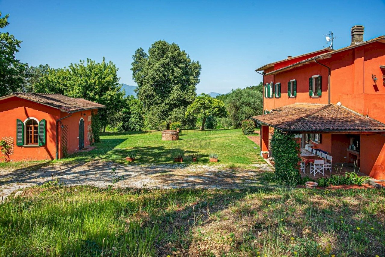 prestigiosa casa colonica immersa nella quiete e n - Casale Via del Marginone, Montecarlo - foto 2