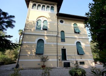 villa antica ristrutturata con dependance giardino - Villa Via Sarzanese 1028, Lucca - foto 3