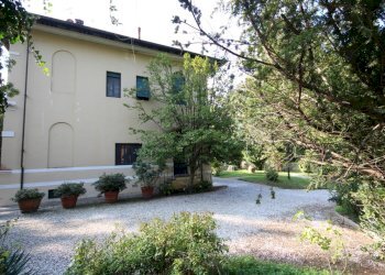 villa antica ristrutturata con dependance giardino - Villa Via Sarzanese 1028, Lucca - foto 5