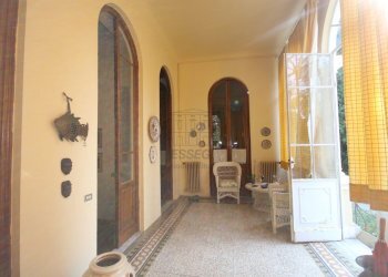 villa antica ristrutturata con dependance giardino - Villa Via Sarzanese 1028, Lucca - foto 12