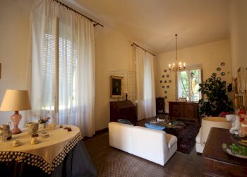 villa antica ristrutturata con dependance giardino - Villa Via Sarzanese 1028, Lucca - foto 13