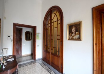 villa antica ristrutturata con dependance giardino - Villa Via Sarzanese 1028, Lucca - foto 21