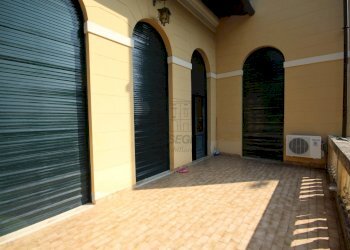 villa antica ristrutturata con dependance giardino - Villa Via Sarzanese 1028, Lucca - foto 27