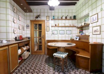 vendesi villa con giardino privato lucca IMG_9272. - Casale Via di Villa Gaia 508, Lucca - foto 18