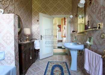 vendesi villa con giardino privato lucca IMG_9278. - Casale Via di Villa Gaia 508, Lucca - foto 23