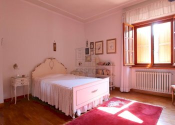 vendesi villa con giardino privato lucca IMG_9282. - Casale Via di Villa Gaia 508, Lucca - foto 29