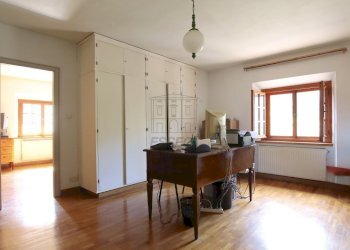 vendesi villa con giardino privato lucca IMG_9284. - Casale Via di Villa Gaia 508, Lucca - foto 30