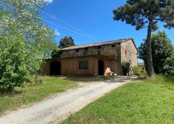 AFFASCINANTE CASA COLONICA DA RISTRUTTURARE NEL CU - Casale Via Gelli 41, Lucca - foto 1
