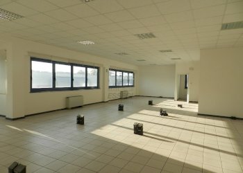 DSCN9674.JPG - Ufficio Via C. Angeloni, Lucca - foto 1