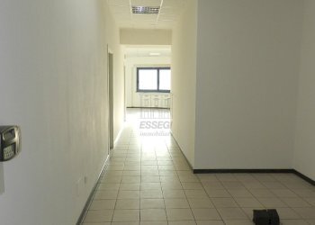 DSCN9670.JPG - Ufficio Via C. Angeloni, Lucca - foto 7