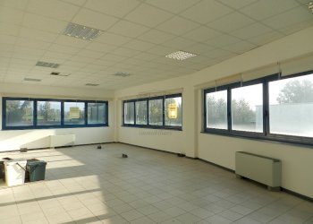 DSCN9675.JPG - Ufficio Via C. Angeloni, Lucca - foto 11