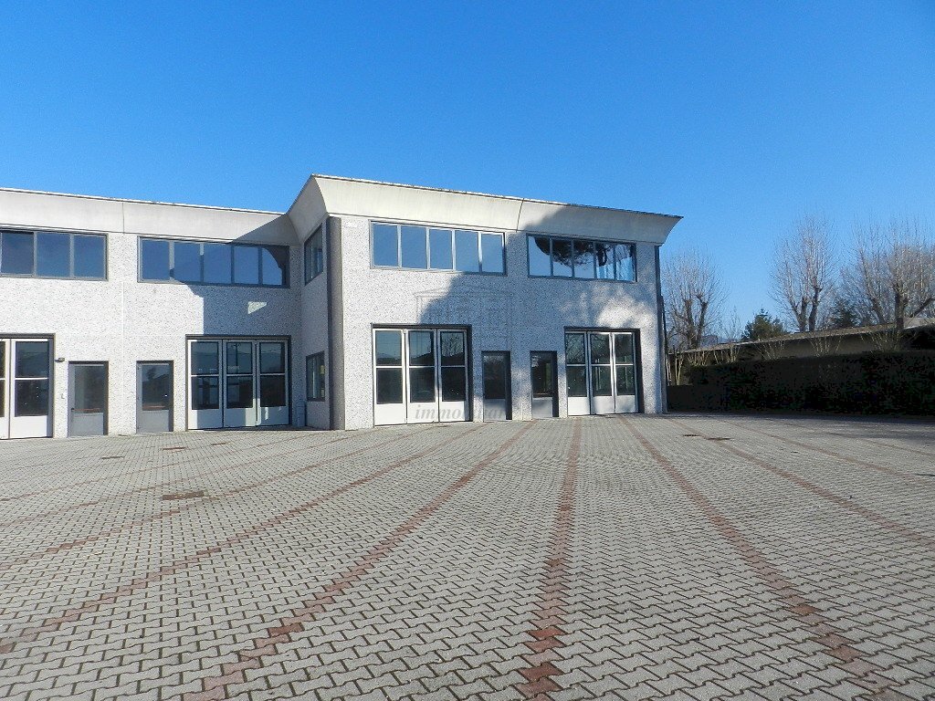 DSCN9784.JPG - Locale Commerciale Via San Jacopo alla Tomba, Lucca - foto 1