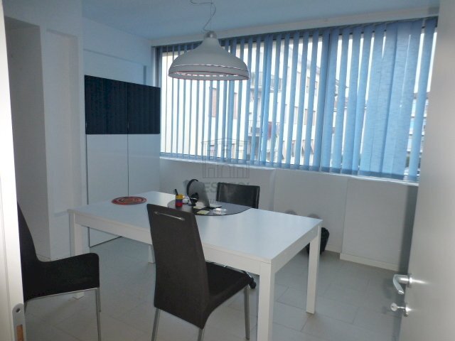 P1090725.JPG - Office Viale cadorna, arancio 1, Lucca - photo 3