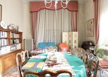 vendesi villa con giardino lucca centro storico IM - Villa Lucca - foto 2