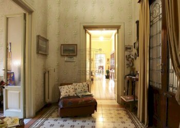 vendesi villa con giardino lucca centro storico IM - Villa Lucca - foto 5