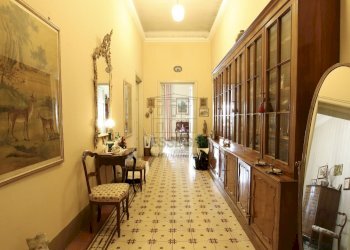 vendesi villa con giardino lucca centro storico IM - Villa Lucca - foto 11
