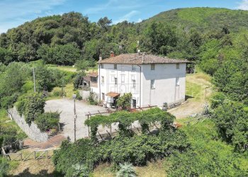 vendesi rustico con piscina e vista panoramica luc - Casale Via di Magazzeno 324, Lucca - foto 1