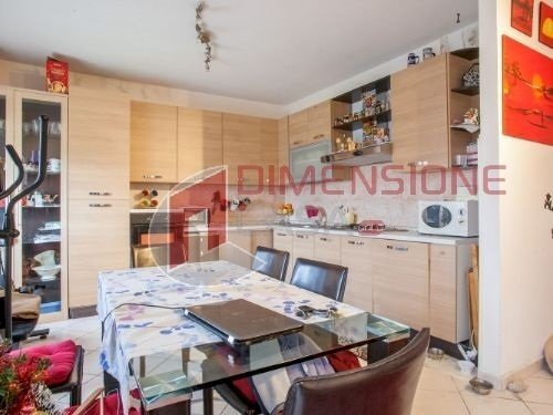 130711382.jpg - Three-room apartment via della riserva nuova, Roma - photo 2