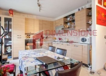 130711382.jpg - Three-room apartment via della riserva nuova, Roma - photo 2