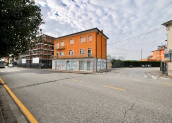 esterno - Locale Commerciale via roma 76, Trissino - foto 2