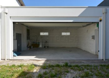 AUTORIMESSA - Locale Commerciale Via Terza Armata 46, San Giorgio di Nogaro - foto 17