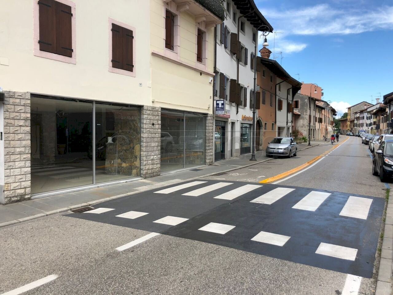 ESTERNI - Locale Commerciale VIA ANTON LAZZARO MORO 12, Udine - foto 1