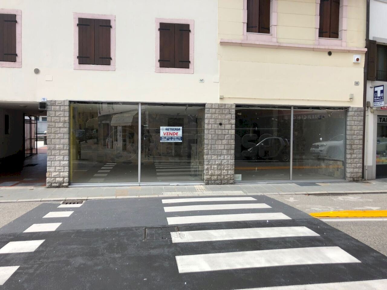 ESTERNI - Locale Commerciale VIA ANTON LAZZARO MORO 12, Udine - foto 2