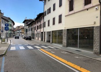 ESTERNI - Locale Commerciale VIA ANTON LAZZARO MORO 12, Udine - foto 3