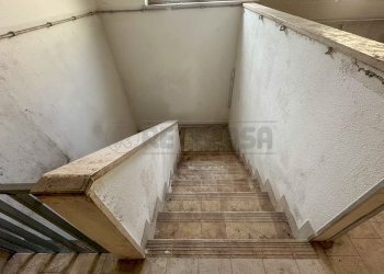 SCALA - Locale Commerciale VIA ANTON LAZZARO MORO 12, Udine - foto 14