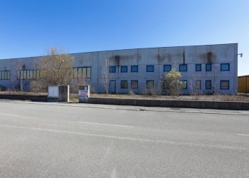 ESTERNI.jpg - Locale Commerciale Via Prato 3, Premariacco - foto 2