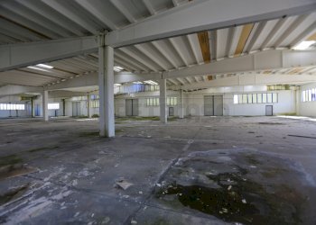 INTERNI - Locale Commerciale Via Prato 3, Premariacco - foto 19