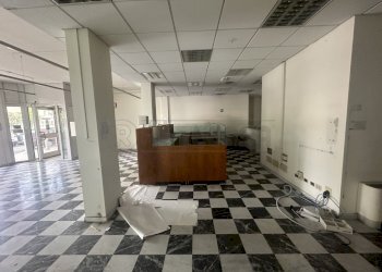 SALA - Locale Commerciale Via Stazione 71/33, Manzano - foto 13