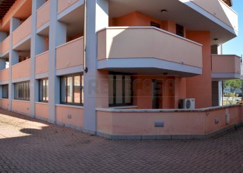 ESTERNO RETRO - Ufficio GRADO VIA LUIGI RIZZO 13, Grado - foto 5