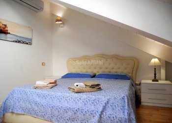 camera da letto - Attic Corso Giuseppe Garibaldi, Napoli - photo 1