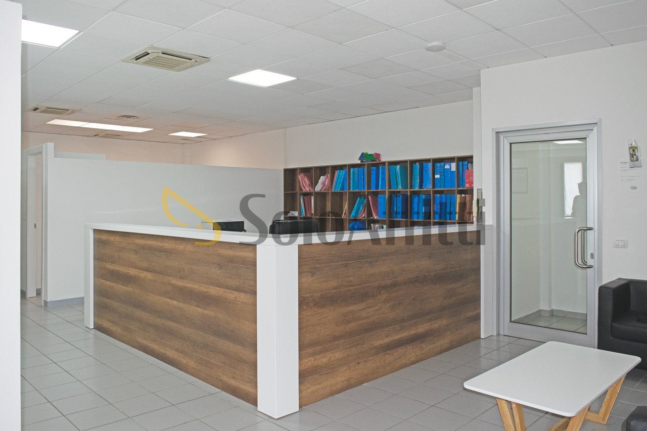 DSC_0001.jpg - Ufficio Mariano Comense - foto 1