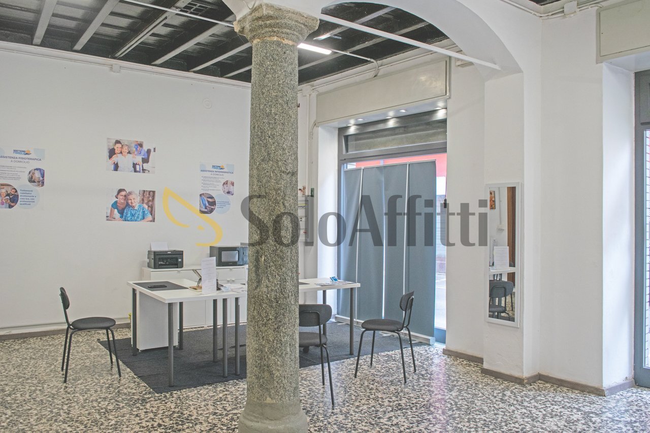 Commercial Premises Mariano Comense - photo 1