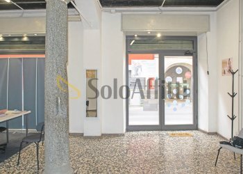 Commercial Premises Mariano Comense - photo 2