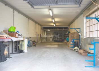magazzino - Warehouse Cabiate - photo 1